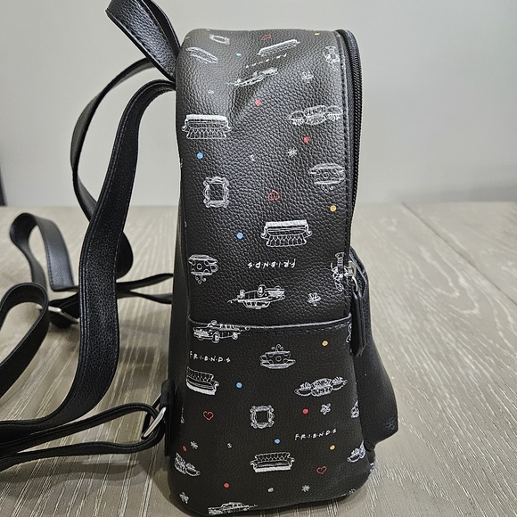 Danielle Nicole Friends Central Perk Mini Backpack Black Adjustable Straps - Picture 4 of 9
